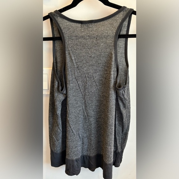 Gray Sleeveless Top - Picture 3 of 3